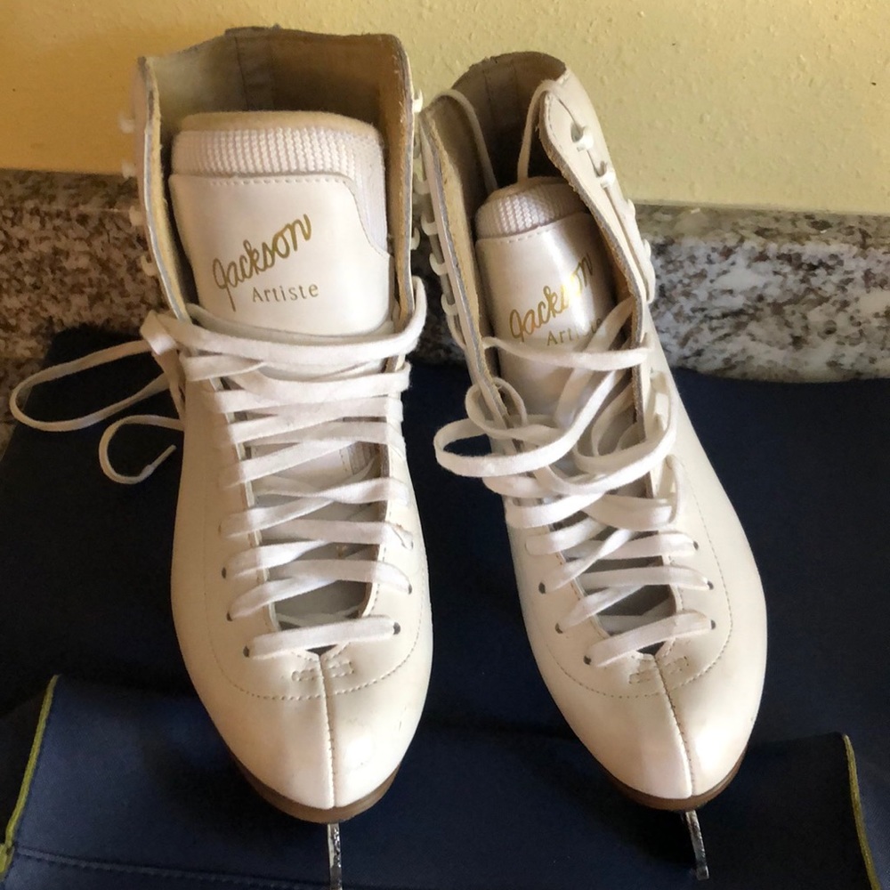 Ice skates